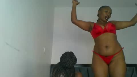 kinky_aria online show from November 2025 08:31:01 PM