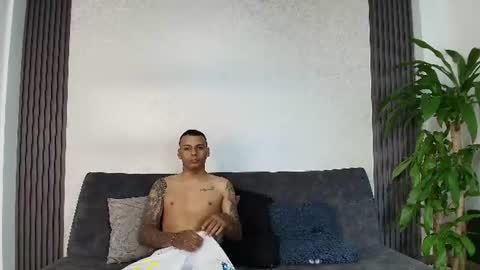 Snapshot of kinky_doll2 chatting on July 2026 11:28:01 AM kinky_doll2 online show from July 2026 11:28:01 AM