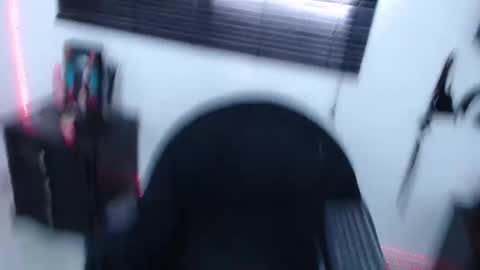 Snapshot of kinkyallisonsub chatting on February 2025 03:27:01 PM Allison Diego online show from February 2025 03:27:01 PM