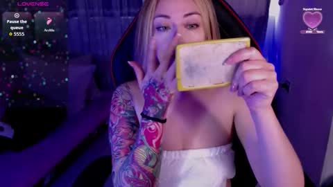  Sara  online show from February 2026 09:15:02 PM