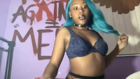 Snapshot of kinkykittee chatting on December 2024 01:25:02 AM Bunniii online show from December 2024 01:25:02 AM