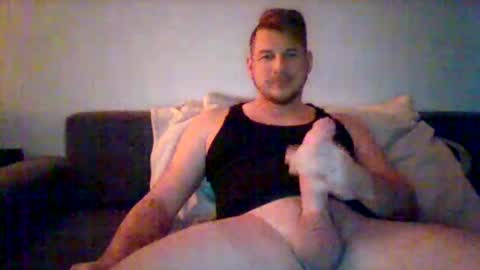 Snapshot of kinkylionboy chatting on December 2024 03:21:01 PM kinkylionboy online show from December 2024 03:21:01 PM