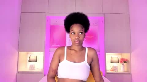 M A R A  online show from October 2025 11:58:01 AM