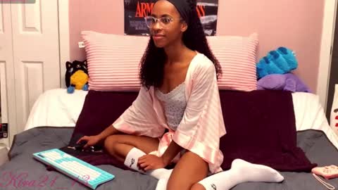 Snapshot of kira21_13 chatting on October 2025 12:58:01 AM Kira21 13 online show from October 2025 12:58:01 AM