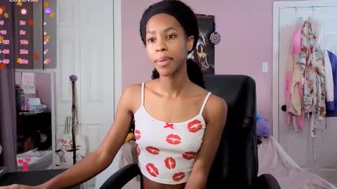 Snapshot of kira21_13 chatting on November 2025 04:18:02 PM Kira21 13 online show from November 2025 04:18:02 PM