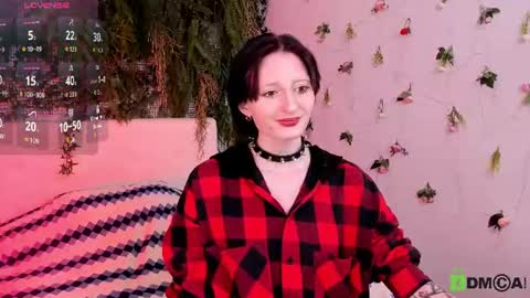Snapshot of kira__cutie chatting on June 2026 08:18:01 PM Kira online show from June 2026 08:18:01 PM