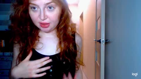 Snapshot of kira_foxy_ chatting on November 2025 12:05:02 PM Kira online show from November 2025 12:05:02 PM
