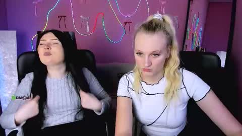 Kira  online show from March 2026 01:39:02 PM