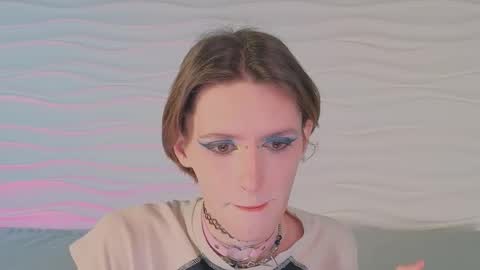 Snapshot of kira_long chatting on November 2025 05:05:01 AM MADI online show from November 2025 05:05:01 AM