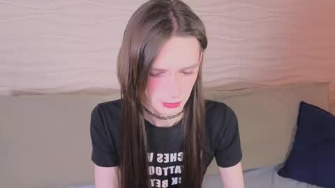 Snapshot of kira_long chatting on January 2026 05:34:02 AM MADI online show from January 2026 05:34:02 AM