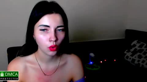 Kira  online show from December 2024 11:03:01 PM