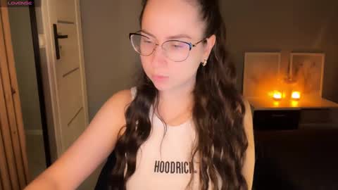 Snapshot of kira_nuru_queen chatting on February 2026 11:34:02 PM Kira online show from February 2026 11:34:02 PM