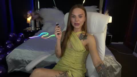 kiraagray online show from January 2026 01:48:02 PM