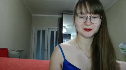 KiraGoldens online show from October 2025 06:14:01 AM