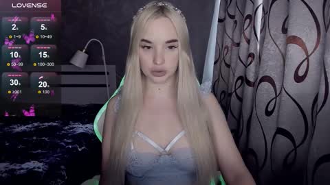 kirakrox online show from March 2026 10:54:02 AM