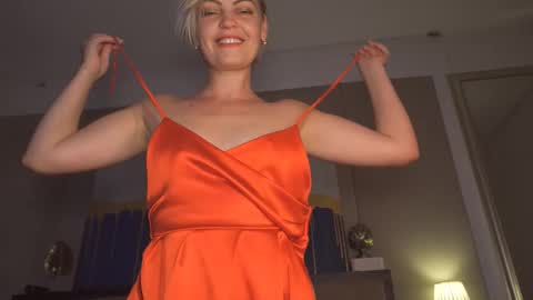 Snapshot of kirasunny chatting on September 2025 07:49:01 PM kirasunny online show from September 2025 07:49:01 PM
