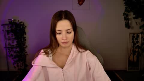 kiravair online show from November 2025 05:13:02 AM