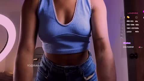 Snapshot of kiry_blossom chatting on September 2025 10:53:01 PM See you in a few minutes today December 1st. online show from September 2025 10:53:01 PM