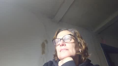 kissandvibe online show from March 2026 08:13:02 PM