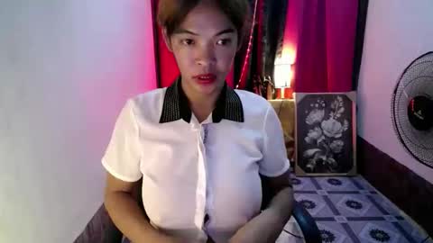 VICTORIA online show from November 2025 04:08:02 PM