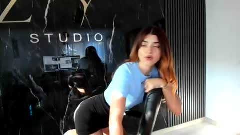 KissMyMissy  online show from August 2026 03:25:01 PM