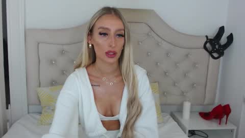 Snapshot of kissnatalie chatting on September 2025 06:57:02 AM Natalie online show from September 2025 06:57:02 AM