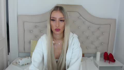 Snapshot of kissnatalie chatting on September 2025 06:48:02 AM Natalie online show from September 2025 06:48:02 AM