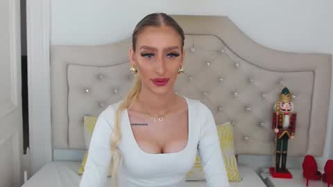 Snapshot of kissnatalie chatting on December 2025 02:44:02 PM Natalie online show from December 2025 02:44:02 PM