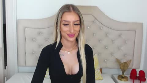 Snapshot of kissnatalie chatting on December 2025 10:19:01 AM Natalie online show from December 2025 10:19:01 AM