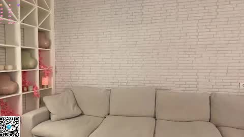 Snapshot of kissyourtessa chatting on May 2026 02:29:01 AM Tessa online show from May 2026 02:29:01 AM
