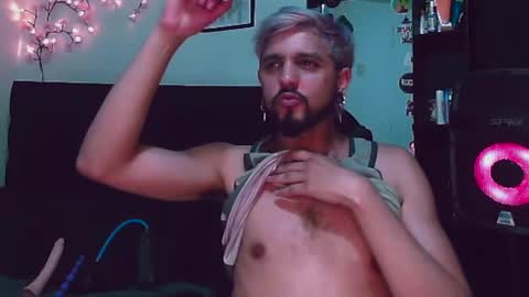 Alejandro online show from September 2025 10:44:02 PM