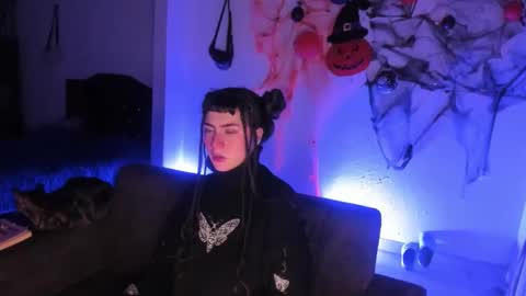 kitty__chs online show from November 2025 11:21:02 PM