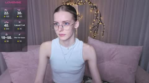 Snapshot of kitty__like18 chatting on May 2026 01:03:01 AM Kitty online show from May 2026 01:03:01 AM
