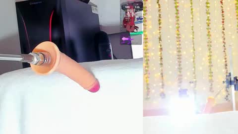 Snapshot of kitty__rosse__ chatting on February 2026 10:11:02 AM Kitty online show from February 2026 10:11:02 AM