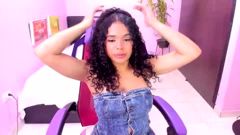 kitty_doll_squirt online show from October 2025 12:03:02 PM