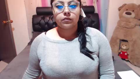 Snapshot of kitty_eyes chatting on September 2025 03:54:01 AM kitty online show from September 2025 03:54:01 AM