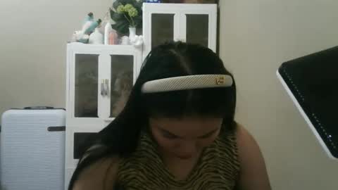 Snapshot of kitty_fussy chatting on September 2025 09:13:01 AM kitty_fussy online show from September 2025 09:13:01 AM