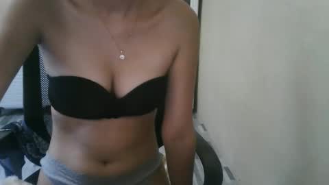 Snapshot of kitty_fussy chatting on October 2025 05:28:02 AM kitty_fussy online show from October 2025 05:28:02 AM