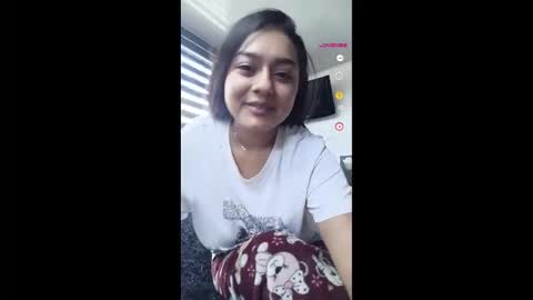 Snapshot of kitty_hottt_ chatting on October 2025 05:09:01 PM giss online show from October 2025 05:09:01 PM