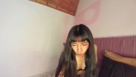 Snapshot of kitty_kryss chatting on October 2025 03:18:01 PM kitty_kryss online show from October 2025 03:18:01 PM