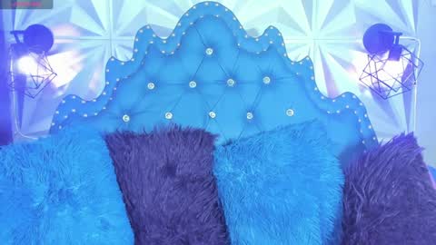 Snapshot of kitty_pervertedx chatting on January 2025 07:29:01 AM kitty online show from January 2025 07:29:01 AM