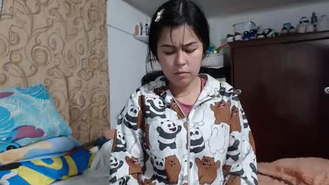 Snapshot of kitty_small69 chatting on May 2026 04:07:02 AM kitty_small69 online show from May 2026 04:07:02 AM