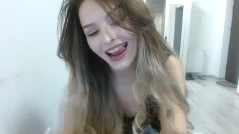 Snapshot of kittyblackcat chatting on April 2026 06:27:02 PM Kitty online show from April 2026 06:27:02 PM