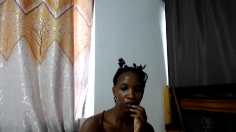Snapshot of kittyfay_ chatting on April 2026 07:24:01 AM Fay online show from April 2026 07:24:01 AM