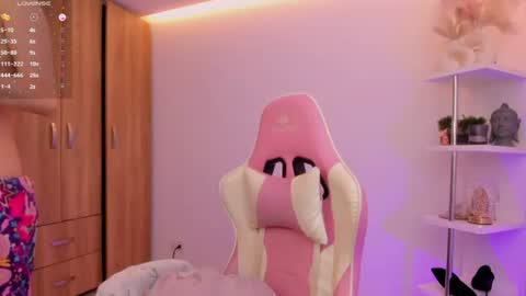 Snapshot of kittyfeet2 chatting on June 2026 04:11:02 AM kitty online show from June 2026 04:11:02 AM