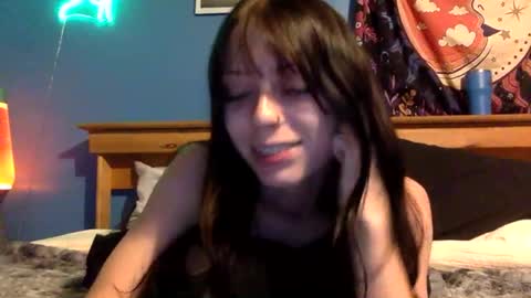 Snapshot of kittykisses3 chatting on November 2025 06:25:02 AM kittykisses3 online show from November 2025 06:25:02 AM