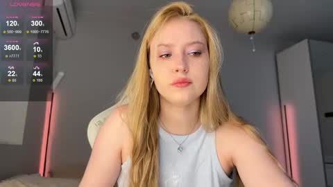 Snapshot of kittyloffe chatting on May 2026 03:14:02 AM Monika online show from May 2026 03:14:02 AM