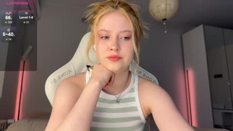 Snapshot of kittyloffe chatting on May 2026 03:26:01 AM Monika online show from May 2026 03:26:01 AM