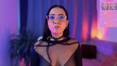 Sophie online show from October 2025 11:27:02 PM