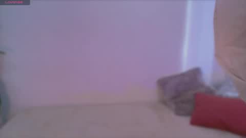 Snapshot of kittysophie_ chatting on April 2026 08:33:01 PM Sophie online show from April 2026 08:33:01 PM